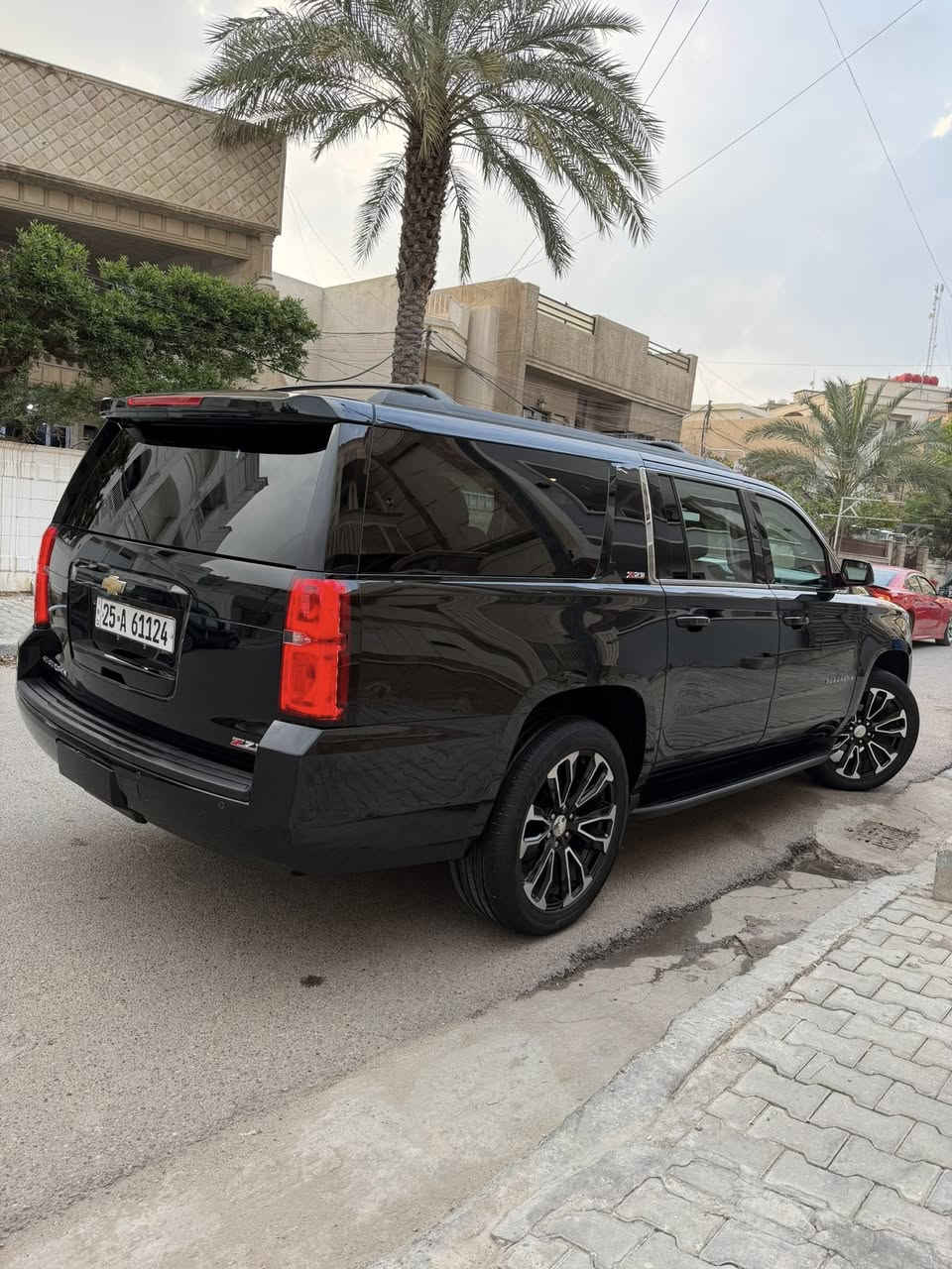 السلام عليكم 
تاهو سوبر مان موديل 2017 فول لمتت LTZ دخول جديد مال ضباط صار 6 اشهر داخلة للعراق اني المستورد باسمي سنوية سيارة بحالة الوكالة جديدة وضع شركة إذا اكو مراوس لاندكروز موديل 16 وفوك بية صبغ جاملغ فقط والباقي مكفول حته من البارد والشخوط مكفولة مكينة كير صدر تبريد تخم تاير كلة جديد بالعافية عل ياخذها مكان السيارة كركوك القادسية سعر 325 وبية مجال رقم موبايل ‭0770 308 5731
