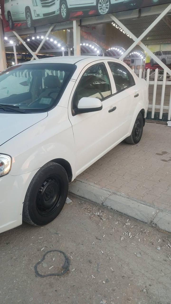 افيو مديل 11 مكفوله كفاله عامه كير ومكينه وحداديه جدد السياره بسمي انكليزي مصفره غرامات سنويه لل28 السعر 78 وبيه مجال 
مكان السياره النجف
رقم*********** بي واتساب
