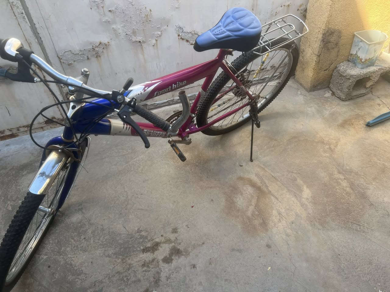 باسكل كيمو نضيف جداً مبدل تايرات جدد بدالة وبريكات جدد السعر 85 وبي مجال حك الجية مكان قضاء الخالص ناحية هبهب


**إذا كنت صاحب هذا الإعلان وتريد حذفه لأي سبب، رجاءا أرسل رسالة إلى الدعم الفني**
