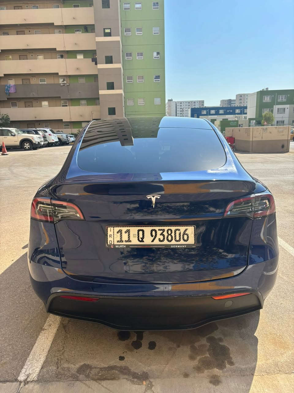 السلام عليكم
Tesla Y performance 2023
التسارع من ٠ لل ١٠٠ ب ٣.٥ ثانية صاروخ. تمشي بالشحنة الواحدة ٤٥٠ كيلو متر.
السيارة ماشية ٤٣ الف كيلومتر.
 السيارة بحالة ممتازة بدون اي نقص. اون لاين من بدون ايرباك بيها صبغ صندوق خلفي مع البنيد و صور الحادث مرفقة مع الصور.
السعر ٢٤,٠٠٠$.
للاستفسار ***********
المكان بغداد بسماية.
