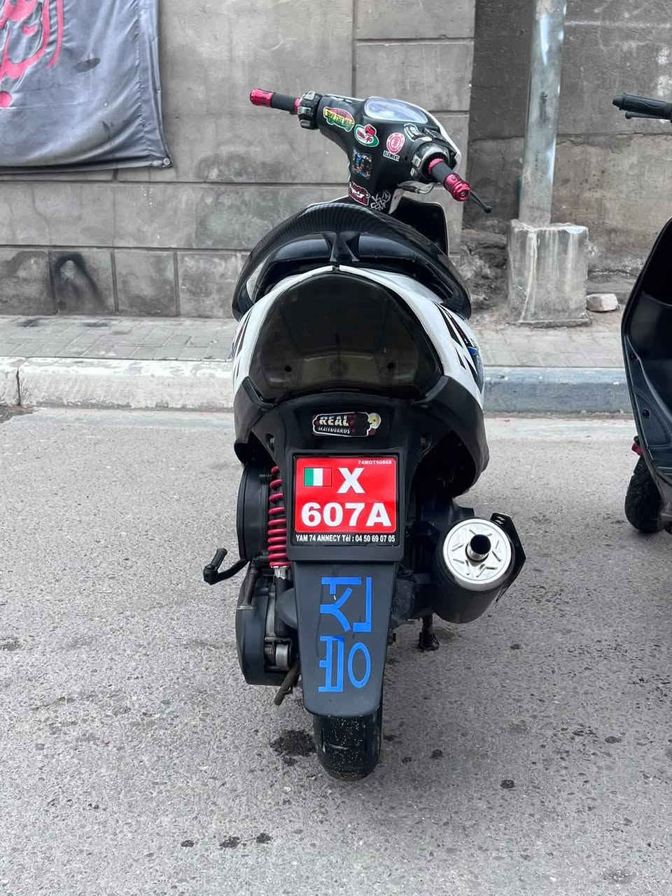 ماكس مكفوله بلاديه مامفتوحه 49جيب فيتر وفحص مكينه طياره كلشي شقال سلف هندر لايت اشايرهورن عداد سرعه تايرات جدد بريكان وره وكدام قفل جنطه قفل سيتيىن جديده الله يشهد مكينه خرسةحيل المكان البصره الكرمة علي رقم ***********  السعر 900وبيه مجال
