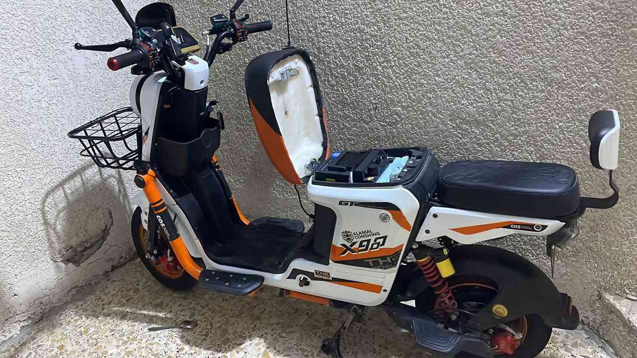 دراجه x99ملف 1800بطاريات ليثيوم  تمشيك مسافه 75/80كيلو لون ابيض دراجه نضيفه السعر 650وبيه مجال بسيط


**إذا كنت صاحب هذا الإعلان وتريد حذفه لأي سبب، رجاءا أرسل رسالة إلى الدعم الفني**