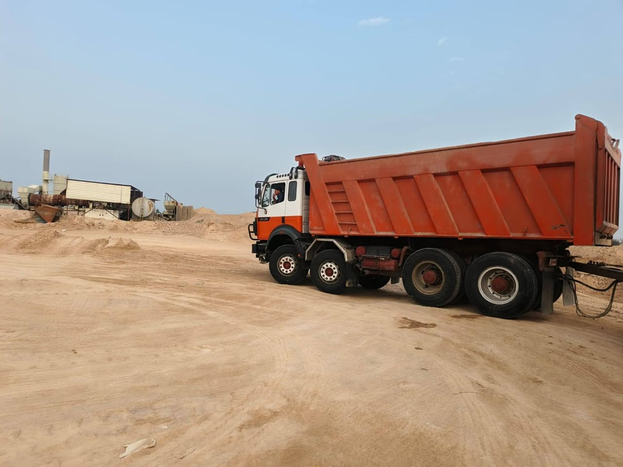 سلام عليكم كرواتي البيع موديل 92 عكرب بلادي شاصي مكفول من الصبغ قماره مصبوغه  رقم بصره مربوطه قاطره ومقطوره ٣ لوحات  مجموعه جي اف مكان سياره بلنجف رقم 📱 ***********
