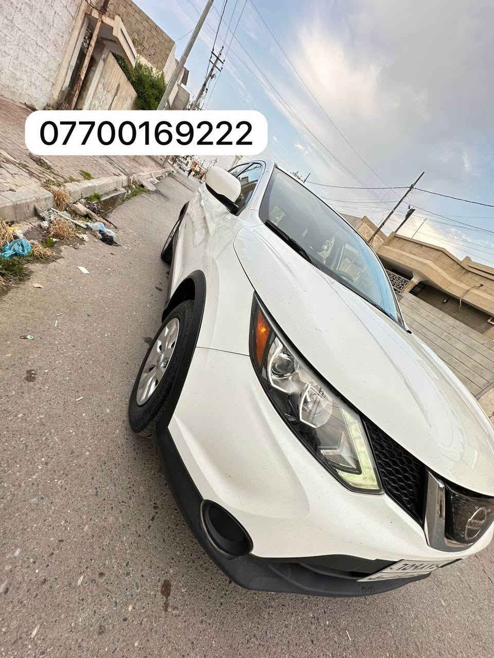 سلام عليكم 
نيسان روح سبورت موديل 2019 للبيع 
سنوية ما منتهي رقم اربيل وبيها دفتر مال بنزين 
باسمي شرط تحويل 
سياره بيها صبغ جاملغ سايق ويه ربع البنيد بدون دواخل بدون ايرباك 
كير محرك تبريد كهربائيات كله بالشرط 
ماشيه 96 
تايرات جديدة صدر امامي خلفي جديد 
سيارة نظيفة وحلوة مال بيت ما متعوبة
السعر 155 بيها مجال 
مكان السيارة كركوك 
*********** Singapore
