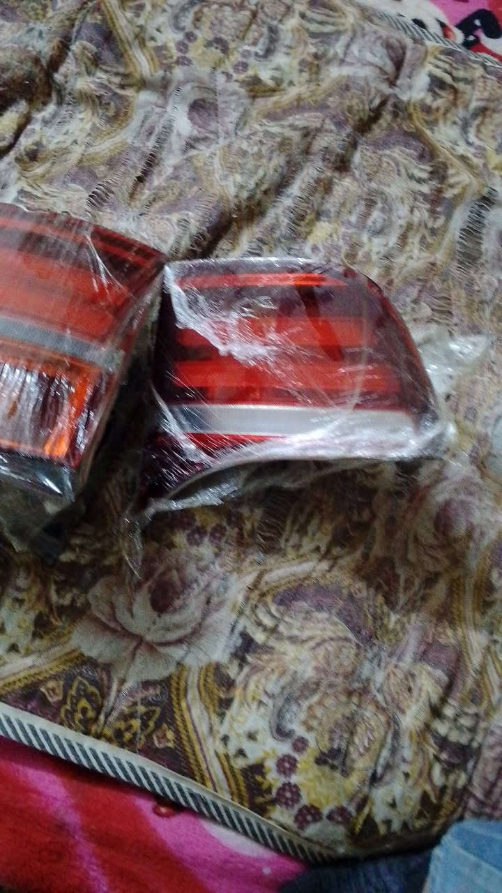 غراضx6. 2013
ابواب عدد4كاملات بس شد لون اسود
بك لايت
باب جنطه 
ضڤيره كامله 
عقول 
دوسات 
بسعر مناسب ***********
