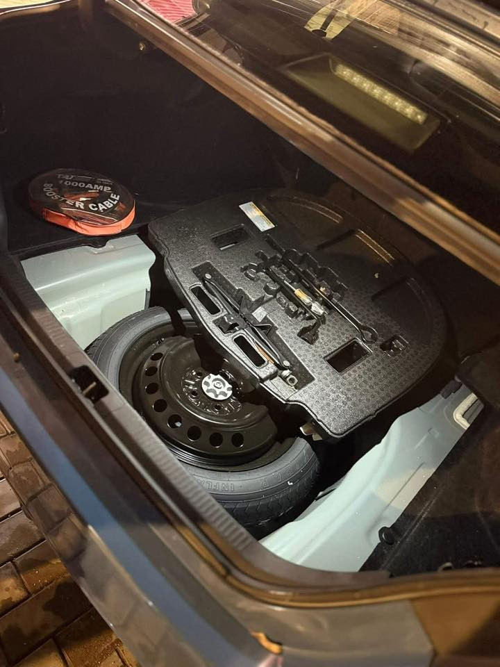 السلام عليكم
تيوتا كامري 2023 SE. وارد امريكي 

 بدون رقم تترقم جميع المحافضات في يوم واحد 

سياره موصفات ال SE معروفه 

سياره حادثه صبغ بنيد فقط 

ماشيه32 الف مايل

مكان السياره كربلاء 

السعر 183ورقه

غير متواجد ع فيس 

واتساب فقط او اتصل 

***********
