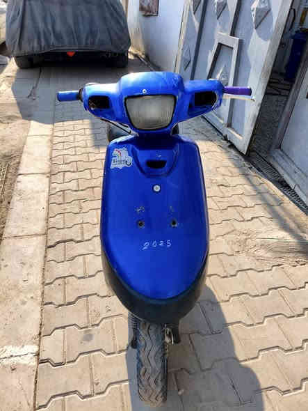 السلام عليكم
دراجه بطه للبيع شغاله نص هندر 
دراجه عوزها بس صفاح لايت شغال 
مكان نجف حي الميلاد 
***********
السعر 135 ومجال قليل
