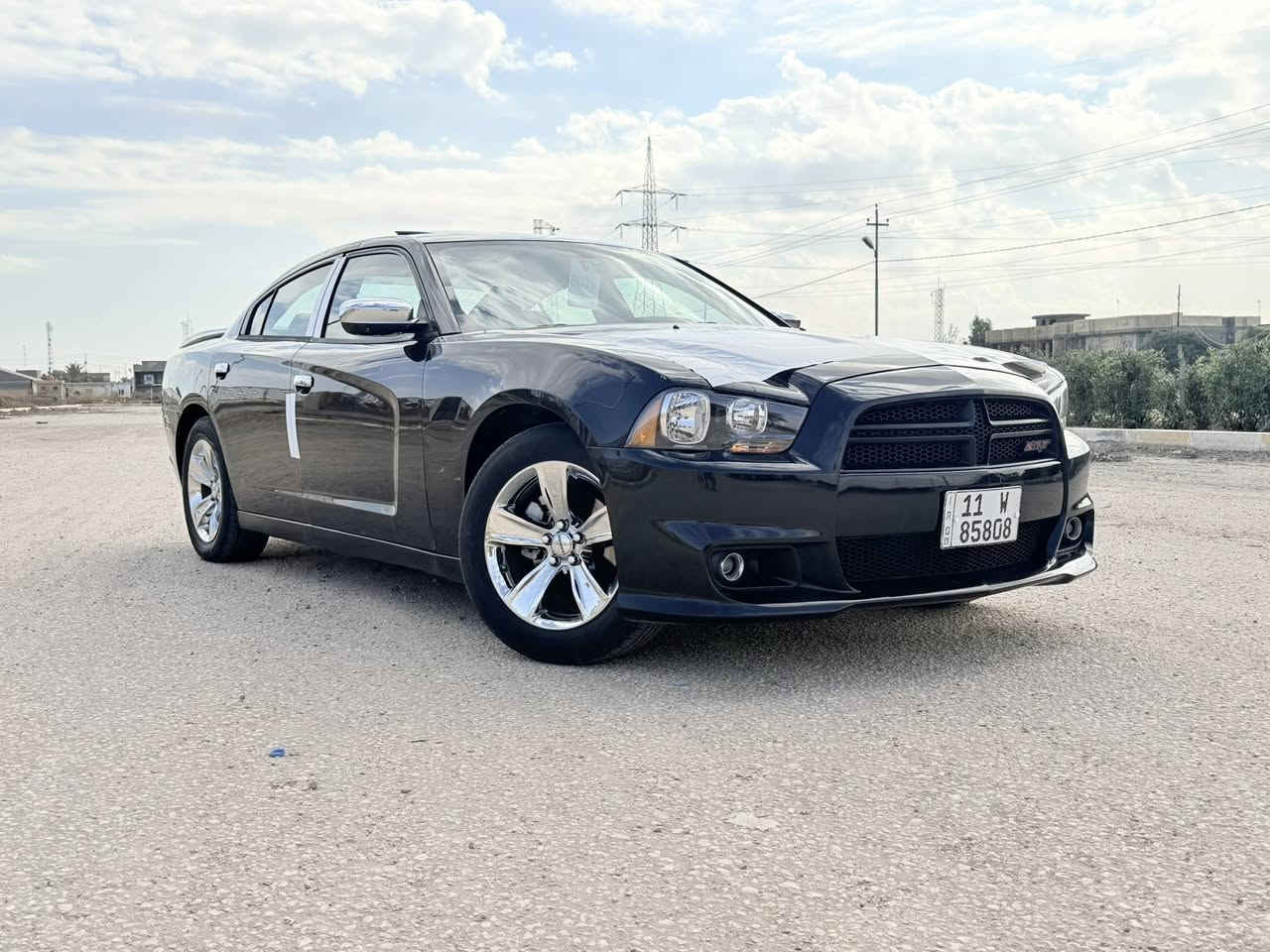 السلام عليكم 🌹
للبيع دوج جارجر 2012 رقم بغداد جديد تحويل مباشر 
وارد كندي مكفوله من الصبغ والحادث بيه بارد بسيط فقط .
السياره فول مواصفات 1/1 
بصمه&فتحه سقف&شاشه كبيره وكاميرا&كشن جلد وذاكره وكهرباء& گير طياره& شفتات استيرن& نقطه عمياء &رادار جانبي& داخل احمر بلادي & ويل كروم &سكليتر كهرباء& تشغيل عن بعد 
باقي مواصفات معروفه 
السعر /163$ بيه مجال بسيط 
***********
مكان/بابل
