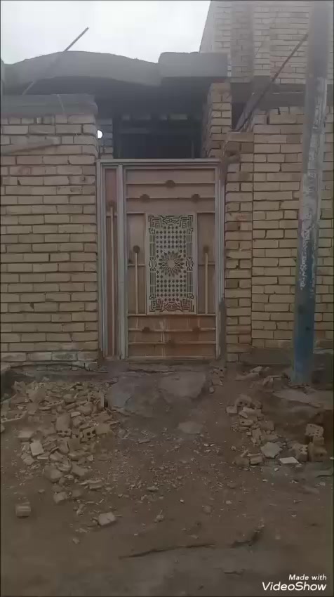 سلام عليكم بيت البيع حميديه قرب العبره مال حي الكوفه  70 متر نقصه بس كاشي سعر 38 وبي مجال هاذ رقمي ***********
