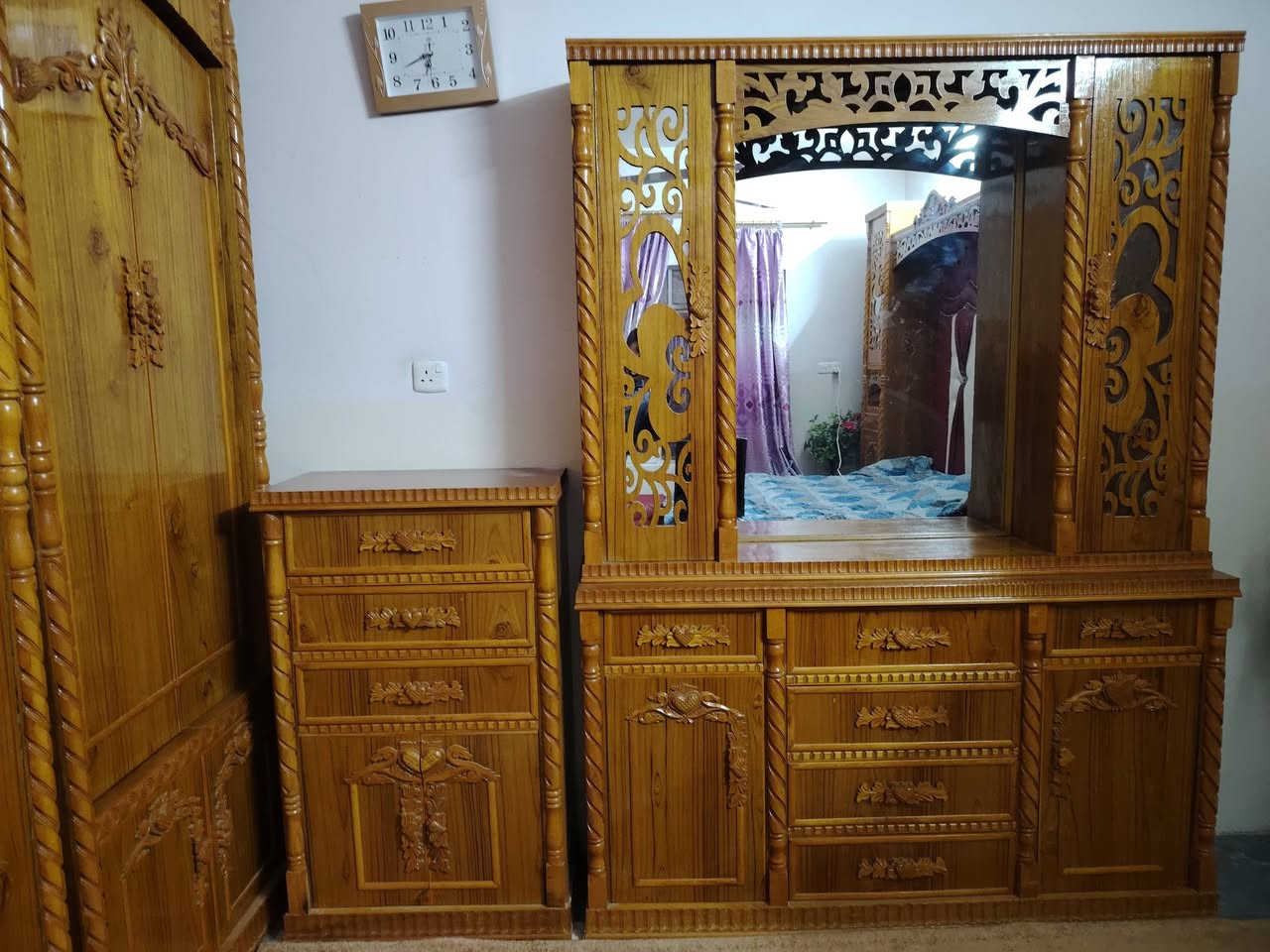 للبيع غرفة نوم مستعمله صاج ملحق درجة اولئ اخو الجديد للاستفسار الاتصال على الرقم *********** ***********
