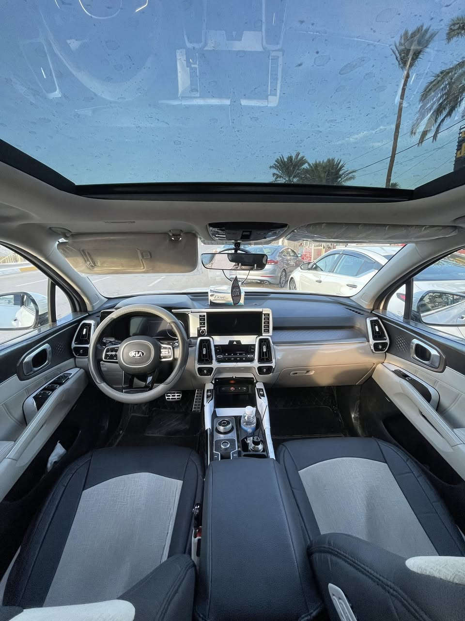 سورنتو  2021 فول للأخير 1/1 اعلى مواصفات مكفولة من الصبغ والتبديل والكير والمكينة بيها بارد بسيط و رصعات مال شارع رقم بغداد الجديد بأسمي تحويل مباشر نفس اليوم
ماشية 71 وقابل لزياده
*فور ويل
*6 سلندر
*بانوراما
*لد نهاري امامي
*كير ماوس
*هاند بريك دكمة
*الاضواء الداخلية لدات لمس
*ترحيب عند الاقتراب
*أربع كاميرات 
*حساس امامي خلفي
*قيادة ذاتية
*كشنات جلد
*كشنات كهرباء
كشنات تدفئة تبريد
*اربع وضعيات قيادة
*مخارج شحن كل الكشنات
*5ويل
*7راكب
*بصمة تشغيل وابواب 
*شاحن لاسلكي
*تشغيل عن بعد 
*نظام الملاحة 
*شاشة كبيرة أصلية 
*4 دسك
*فتح صندوق كهرباء
*لايت زنون 3عدسات LED
*بگ لايت LED
*قبضات ابواب المنيوم
*ماسحة خلفية
*شاشة Apple car play
*كاميرا خلفية دوارة وي الستيرن
*ميموري
*مثبت سرعة 
*نظام نزول المنحدرات 
*ويل كب حجم 19
*تصعيد الجام بالبصمه
*لد داخلي بلادي الوان متغيرة
*تبريد لمس
*بصمتين وياها
*اوتو هولد (عند الوقوف دون الحاجة لوضع القدم على المكابح يقفل تلقائياً ويفتح عند الضغط على البانزين)
السيارة صدر وبوليش وكاملة 

 

السعر 278 وبيها مجال بسيط

للاستفسار التواصل واتساب وخط متوفر ممتواجد عل فيس
جميع التفاصيل مذكورة رجاءً فقط الجاد بالشراء يتصل 
العنوان ديالى بعقوبه 
***********
