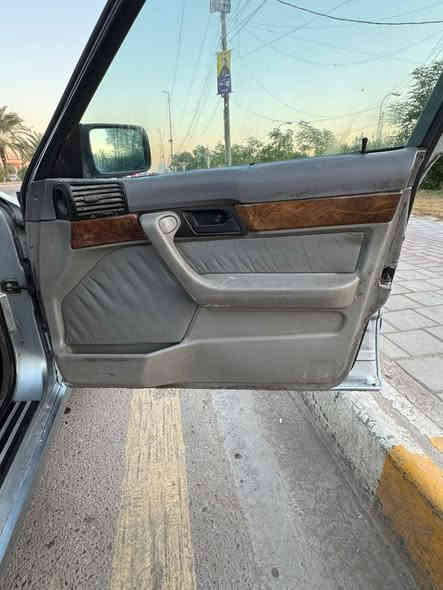 مكلف بل نشر
٥٢٥ مسكر كير عادي موديل ٩٠ رقم بغداد مشروع وطني تبريد شغال بجم عريض مري منفصل داخل صاج جلد كارتير دبل ايرباك السياره سلايت بس مو شغال ويل خلية بك لايت ابو لد بجم دخاني كير عليه شورشفت للبيع فقط أو شرط الحويل
 السعر ٦٣ بيهة مجال للشراي  للاستفسار***********
