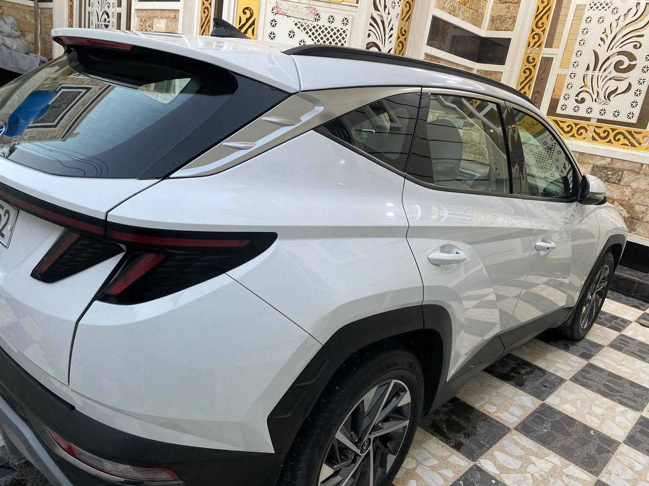 السلام عليكم
للبيع فقط توسان 2024 خليجي سياره عله وضع الشركه كفاله عامه 
ماعدا 📢الطخه الموضحه بالجنطه.
ماشيه 16 الف. زيررررررررووووو 
بإسمي السياره شرط التحويل ثاني يوم 
سيارة فول ماعدا ( الجنطه مو شفط و القماره مو بانوراما) فقط

مكاني بغداد النهروان
مامتواجد ع الفيس 
رقم الهاتف ***********
