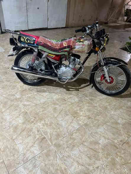 للبيع دراجة نوع سونك 4 كير مديل 2024 دراجة بعدها شركة صارله شهرين من مشدودة ممشى الدراجة 550كيلو السعر 825 وبيها مجال للاستفسار عنوان القائم قرب المستشفى ***********
