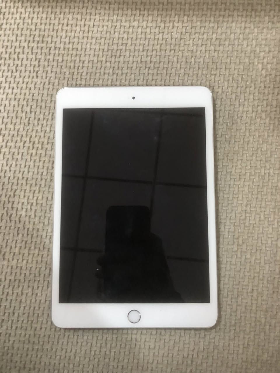 سـلام عليكم اخوان ايباد ايفوان 3 ميني جديد شخط مابي 16 كيكه ينزل بي ببجي هم نضيف اي شخط مابي سـعر 60 الف بي مجال قليل مكاني كركوك


**إذا كنت صاحب هذا الإعلان وتريد حذفه لأي سبب، رجاءا أرسل رسالة إلى الدعم الفني**