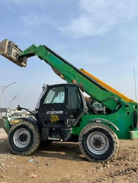 رافعة جي سي بي • موديل 2008 • تاير 25