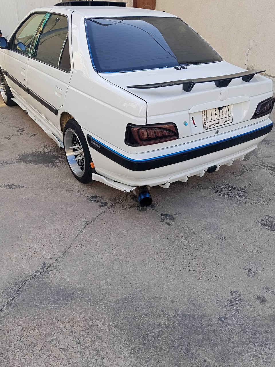 السلام عليكم بيجو بارص مديل 22
السياره كفاله ما عده شبر بارد بل جاملق الايسر والباقي كفاله عامه تدفئه تبريد ثلج ❄️ 
سعرها 70 وبيها مجال حك الجيه 
مكاني البصره أبي الخصيب 
***********
