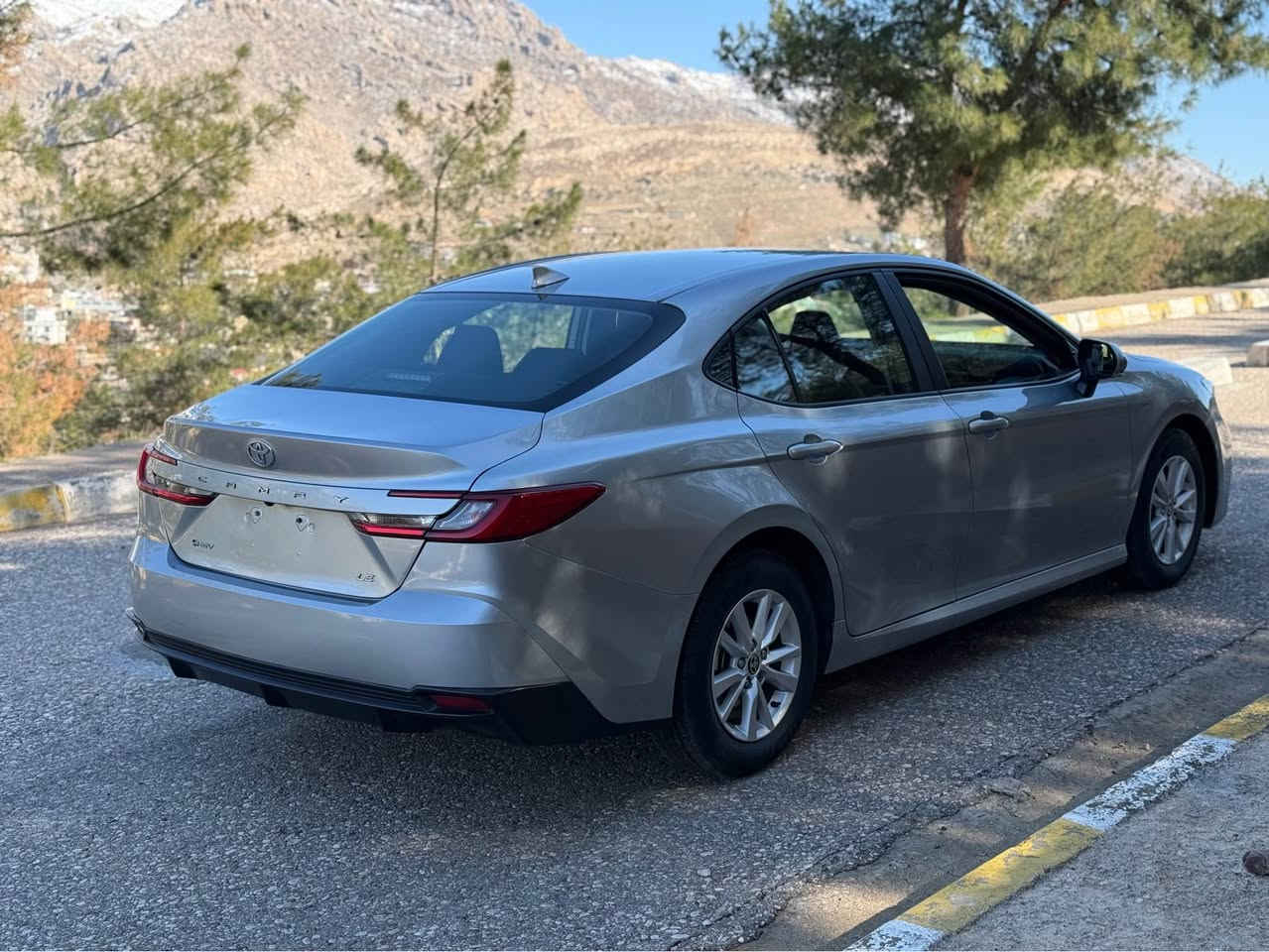 السلام عليكم 
كامرى 2025 شكل جديد هايبرد 🌿
السعر :207ومجال قليل  
السياره امامى و خلفى كبس مكفول من شخوط و رصعات 
ملاحظة السيارة :حادث فقط دعاميه خلفيه وثلاث قطع كلير امريكى 
سياره معنى كلام زيرو دينار مصرف ما بيها ✅

كافه الرباگات سليمه 100%🛑 

المواصفات : LE
‏‎شاشة   
‏‎كاميرة
اوتو هولد (𝐀𝐮𝐭𝐨 𝐇𝐨𝐥𝐝)  
اوتو ستارات (𝐀𝐮𝐭𝐨 𝐒𝐭𝐚𝐫𝐝)
اوتو ستارات (𝐀𝐮𝐭𝐨 𝐒𝐭𝐨𝐩)
رادار امامي (تحديد مسار)
‏‎رادار جانبي (نقاط عمياء)
‏‎رادار خلفي (التحذير من الاصطدام)
‏‎حساسات امامي
‏‎حساسات خلفي 
نظام (𝐄𝐜𝐨)
نظام (𝐍𝐨𝐫𝐦𝐚𝐥) 
نظام (𝐒𝐩𝐨𝐫𝐭)
تحكمات  استيرن
كشنات كهربائي 
تبريد لمس
لايتات (𝐋𝐞𝐝) ليد زينون بيلادي
بكلايتات (𝐋𝐞𝐝) ليد بيلادي
ويل كروم 
وبعد هواية مواصفات…
‏‎تفاصيل اكثر الاتصال علی ارقام التاليه  
𝐖𝐡𝐚𝐭𝐬𝐀𝐩𝐩-𝐕𝐢𝐛𝐢𝐫
☎️***********

عنوان📍عقره اكر, نينوى
