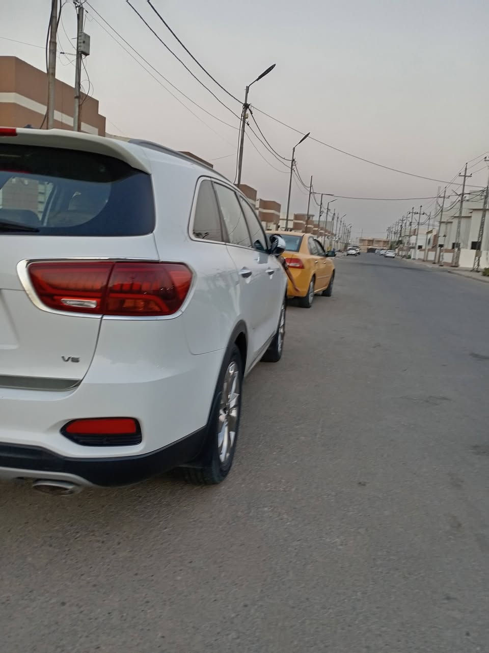 سورنتواللبيع، موديل2019مكينه سته 4قطع صبغ ماشيه75000 مكانه كوت مركز مدينه ***********
