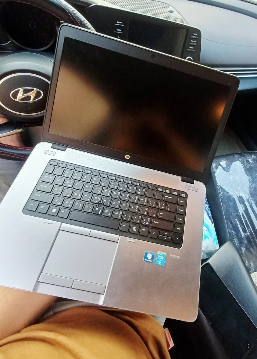 للبيع ذاكرة 256 السعر 300 الف وبيها مجال بسيط اي استفسار واتس آب (***********)
