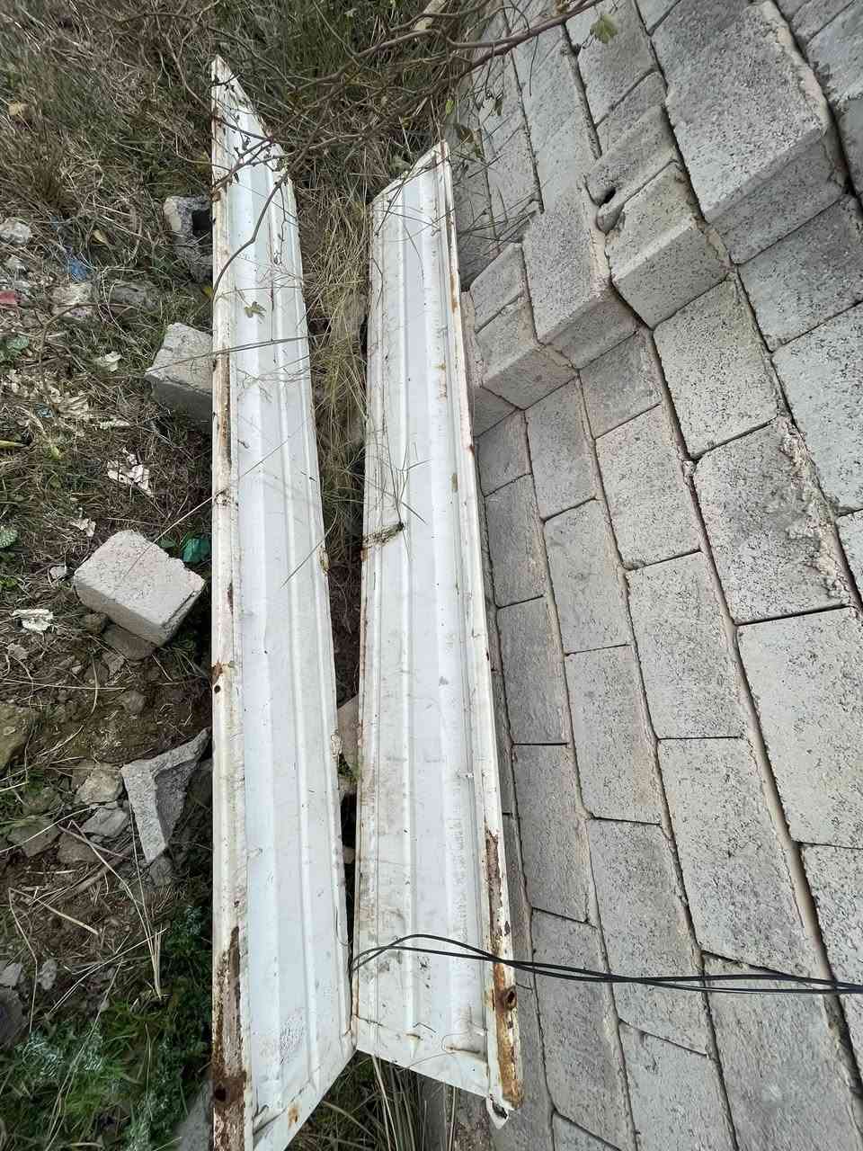 صفاحيات وباب مال بدي كيا سامسونك وبنگو  للبيع المكان صلاح الدين الضلوعية سعر صفاحيات السامسونك 100 وبيهن مجال  والبنگو ب 150 جديدات قطرة صبغ ما بيهن 
***********
