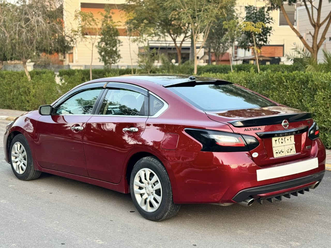 سلام عليكم
للبيع نيسان التيما SR. 
موديل 2018
رقم سليمانيه 
بصمه 
تشغيل عن بعد 
بصمة أبواب وصندوق 
شاشه جبير 
كامره خلفي 
كشنات امامي كهرباء 
كشن هيتر  
حساس خلفيه 
تحكم استيرن 
حادث / جاملغ بونيد باب كلير
سعر // 103
مكان سياره ديالى خانقين
استفسار :***********
‏
