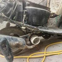 منغولي • ماكس • متروكة