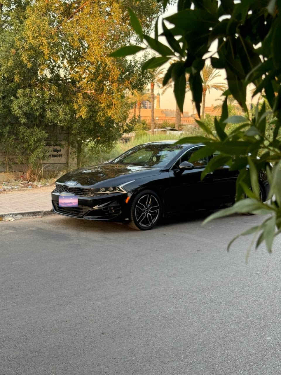 السلام عليكم
كيا K5 GT امريكي موديل 2023 رقم بغداد انكليزي باسمي 
محرك 2500T تربو 293حصان كير  8 نمر دبل كلج dct
السياره ماشيه 43 الف كيلو متر 
سياره جديد فول مواصفات ١/١
والجيتي الفول معروفه مواصفاتها
بانوراما بصمه وتشغيل عن بعد
4 كاميرات
حساسات امامي خلفي
سستم صوت boss
كشنات تدفئه وتبريد 
تدفئه ستيرن
كشن سايق وضعيتين خزن 
مري شفط + قلاب عند الرجوع
شاحن وايرلس 
هاند بريك كهرباء +اوتو هولد
رادارات ٣٦٠ درجه توقف ذاتي امامي خلفي قياده ذاتيه 
تحكم بصوت الاكزوز
اربع وضعيات قياده
 حادثها خلفي بدون ايرباك /نص جاملغ خلفي عكس السايق صبغ وقبق الجنطه مبدل نفس اللون  صور الحادث موجوده
السعر 229$ 
مكان السياره بغداد / القادسيه 
للتواصل ***********
