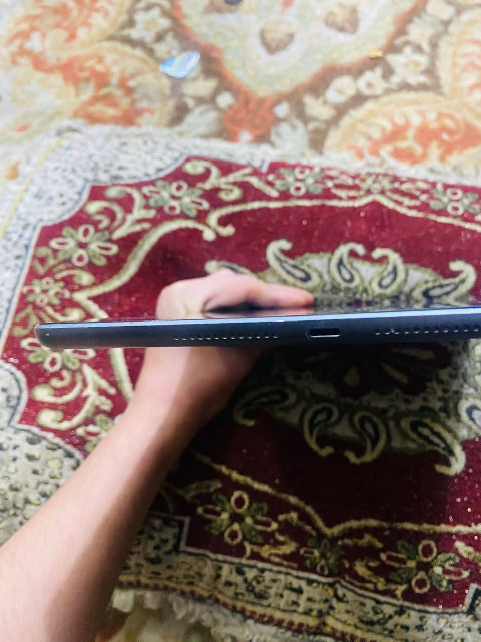 سلام عليكم شباب الايباد تسعه البيع بدل بس حساس وبيه هذ ضربه بل شاصي بطاريه ٨٨ تصل وتساب *********** سعر ١٤٠ بيه مجال بسيط
