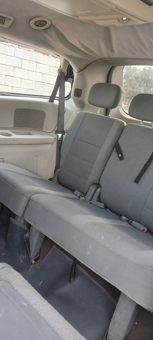 دوج كرفان 2009رقم بغداد دولي محرك كير مكفول تبريد تدفئة شغال حدادية جديدة تخم تاير جديد السعر 110 مكان السيارة ديالى للاستفسار الاتصال على الرقم ***********
