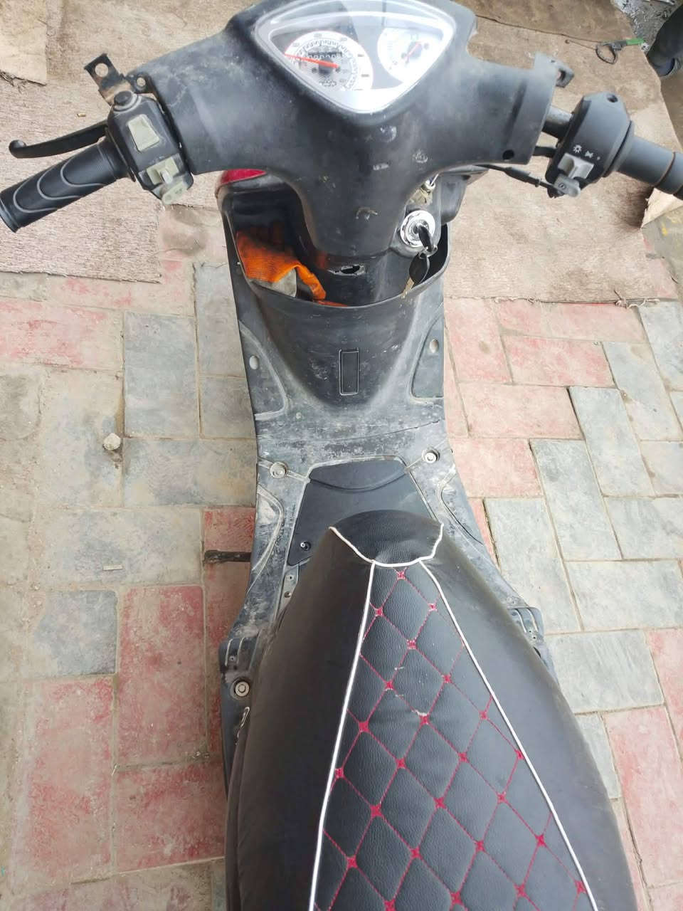 ماكس 
دراجه ماكس عدله للبيع 

نكره سلف 
بيها ترتيبات بسيطه 

250 قفلللل 

*********** موجود خاص او واتساب او اتصال
