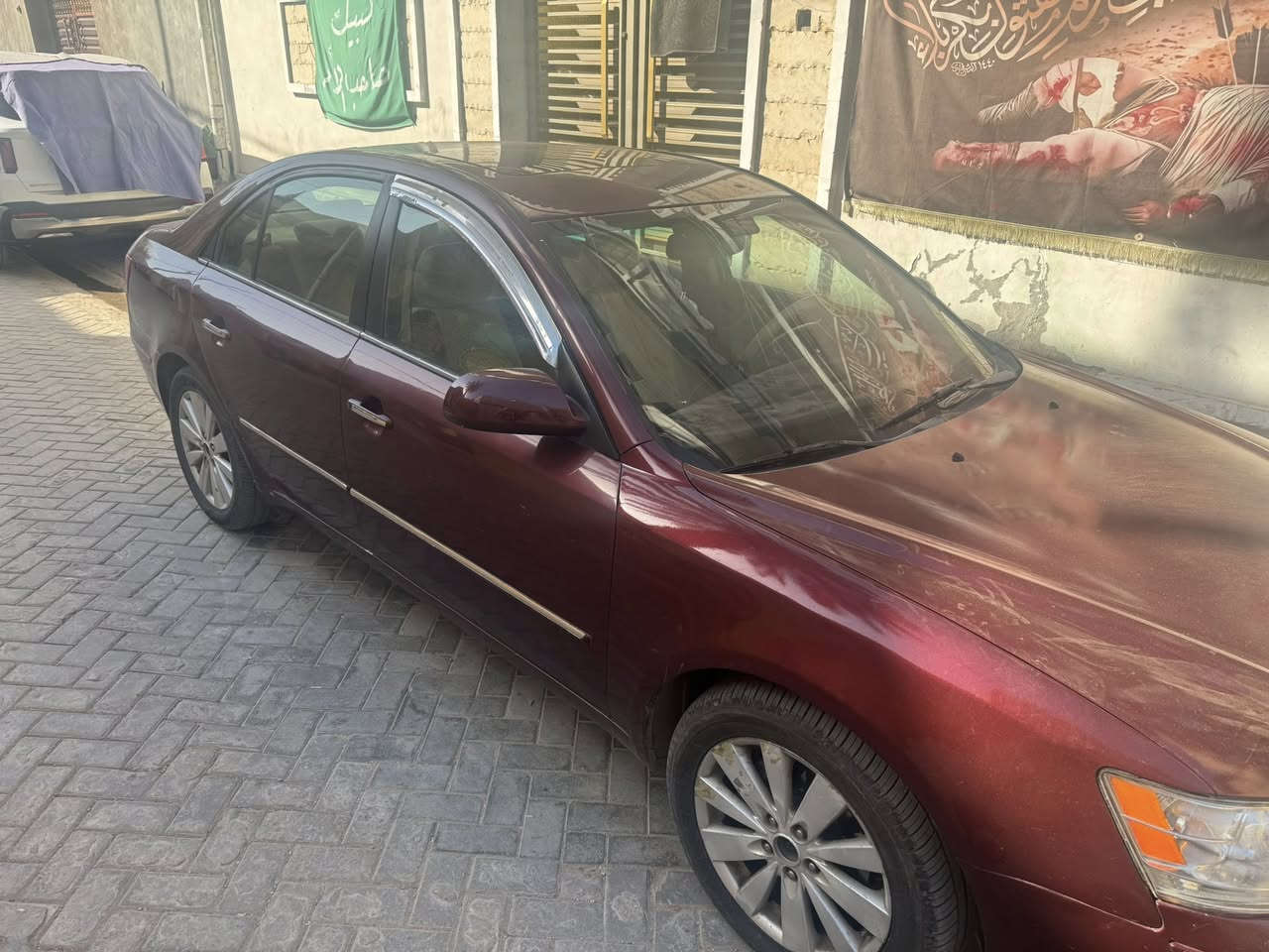 للبيع سوناتا 2009 مصبوغة احزام الضرر من امريكا جاملخ خلفي عكس السائق ووهنا حافة الباب خلف السائق السعر 85 وبيها مجال مكان بغداد مدينه الصدر***********
