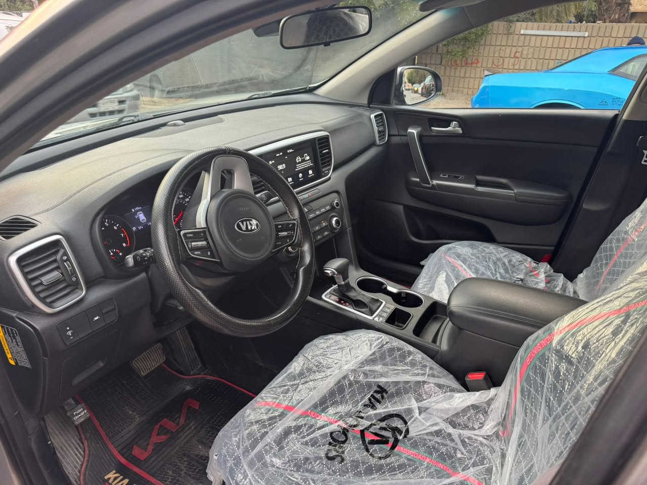 السلام عليكم سبورتج موديل 2022
وارد امريكي الضرر جاملغ وشويه صار بيها حالوب مال هذيج السنه بس خفيف كلش 
مواصفات اعتياديه
السعر 165$ وبيها مجال 
للاستفسار ‭0773 755 8553‬
