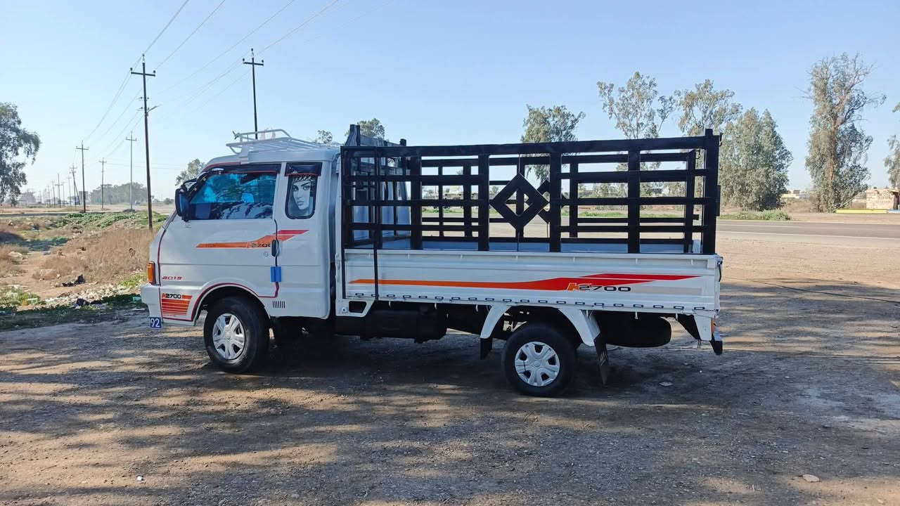 السلام عليكم كيا للبيع الموديل 94  المكينه واكس المقفولات سياره خير من الله سياره معمره الجديد تخم تايرات شاص مقفول مكان قرب بسمايه بغداد  السعر 53 وبيها مجال شيء قليل رقم التلفون***********
