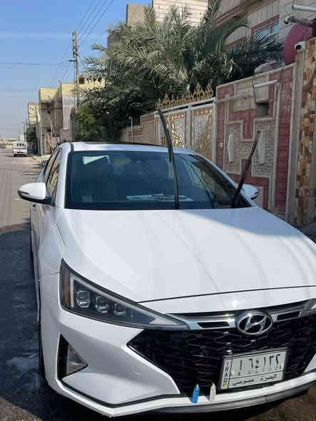 السلام عليكم للبيع انتر مديل 2019 سياره بسمي  سياره فول موصفات  كفاله عامه من دعاميه دعامي بيه بل صندوك خسفه عل وضعهاا رايده 145$ بيه مجال للطيبين (***********)
