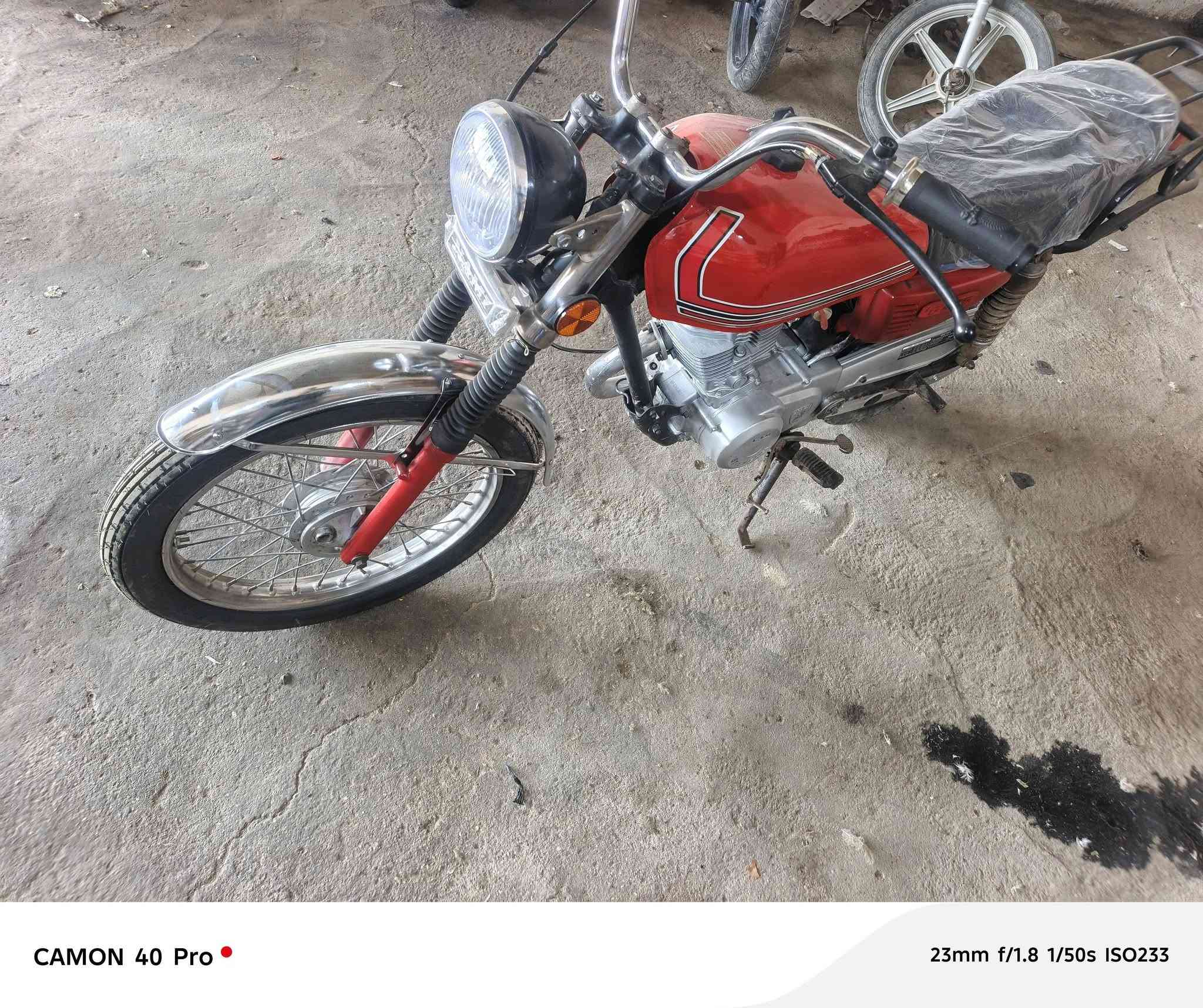 السلام عليكم 
4 گير مرتبه وحلوه ب 350 وبيها مجال قليل 
***********
مكاني القاسم
