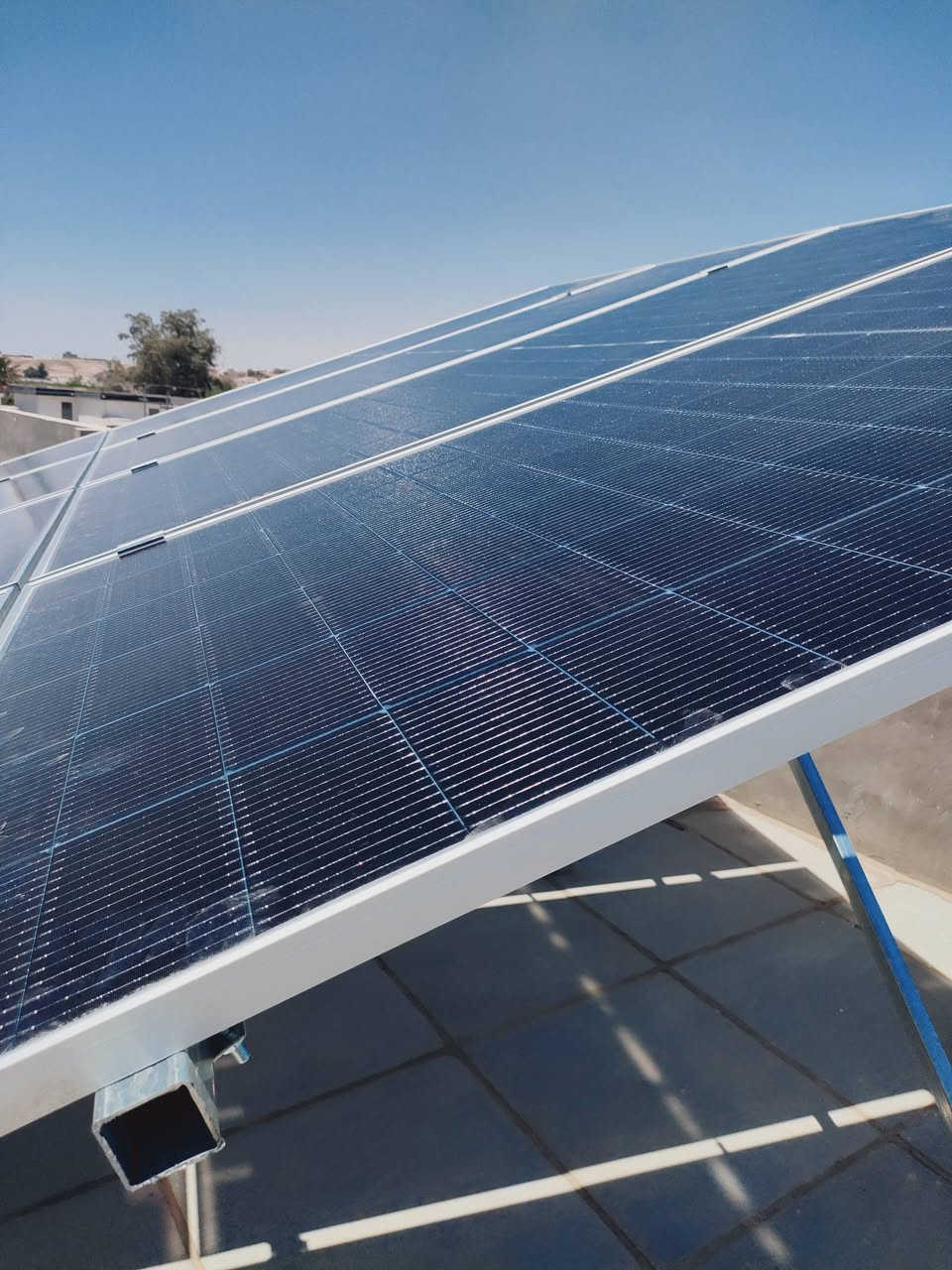 📍جلولاء_دور الضباط
تم بحمد الله تنصيب منظومة طاقة شمسية(CHISAGE)
شركة شيساج بقدرة 16امبير نهاري☀️ 10امبير ليلي🌖

تتكون المنظومة من انفيرتر بقدرة6 kw✅
وبطارية بقدرة 10 kw✅+بورد سيطرة متكامل✅

مع هيكل حديد مغلون لالواح شركة لونجي عدد 8✅

ضمان البطارية 5سنوات حقيقية✅✅
ضمان الانفيرتر 2سنوات حقيقية ✅✅

للتواصل :
*********** المهندس صالح الحربي
*********** محمد صالح الحربي
