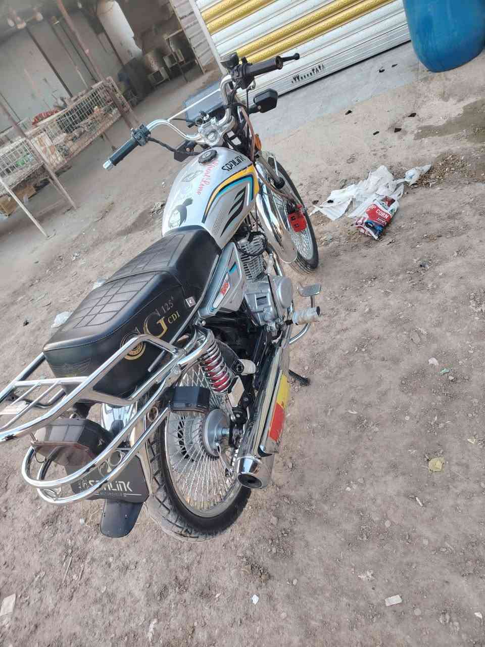 5كير سونك مكينه مكفوله كفاله عامه دراجه جديده 2025كلشي مابيه كله شغال 750وبيه مجال متواجد خاص


**إذا كنت صاحب هذا الإعلان وتريد حذفه لأي سبب، رجاءا أرسل رسالة إلى الدعم الفني**