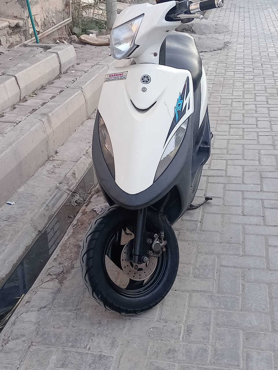 السلام عليكم
للبيع ماكس عدله مفتوحه شغل مضبوط 

جاهزه منكلشي

49 بلاد

سلف لايت بكلايت هورن اشاير كلشي شغال

تايرات 2 جدد توني شادهن

صالنصه FM جديده شادهه

للاستفسار واتساب الاتصال على الرقم التالي ***********
