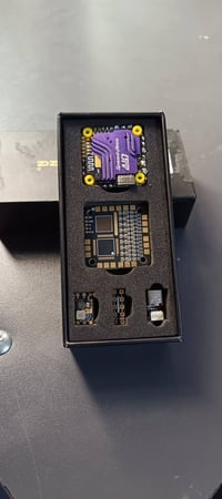 افلاي كنترول 40 انبير  يوجد توصيل 07763776248