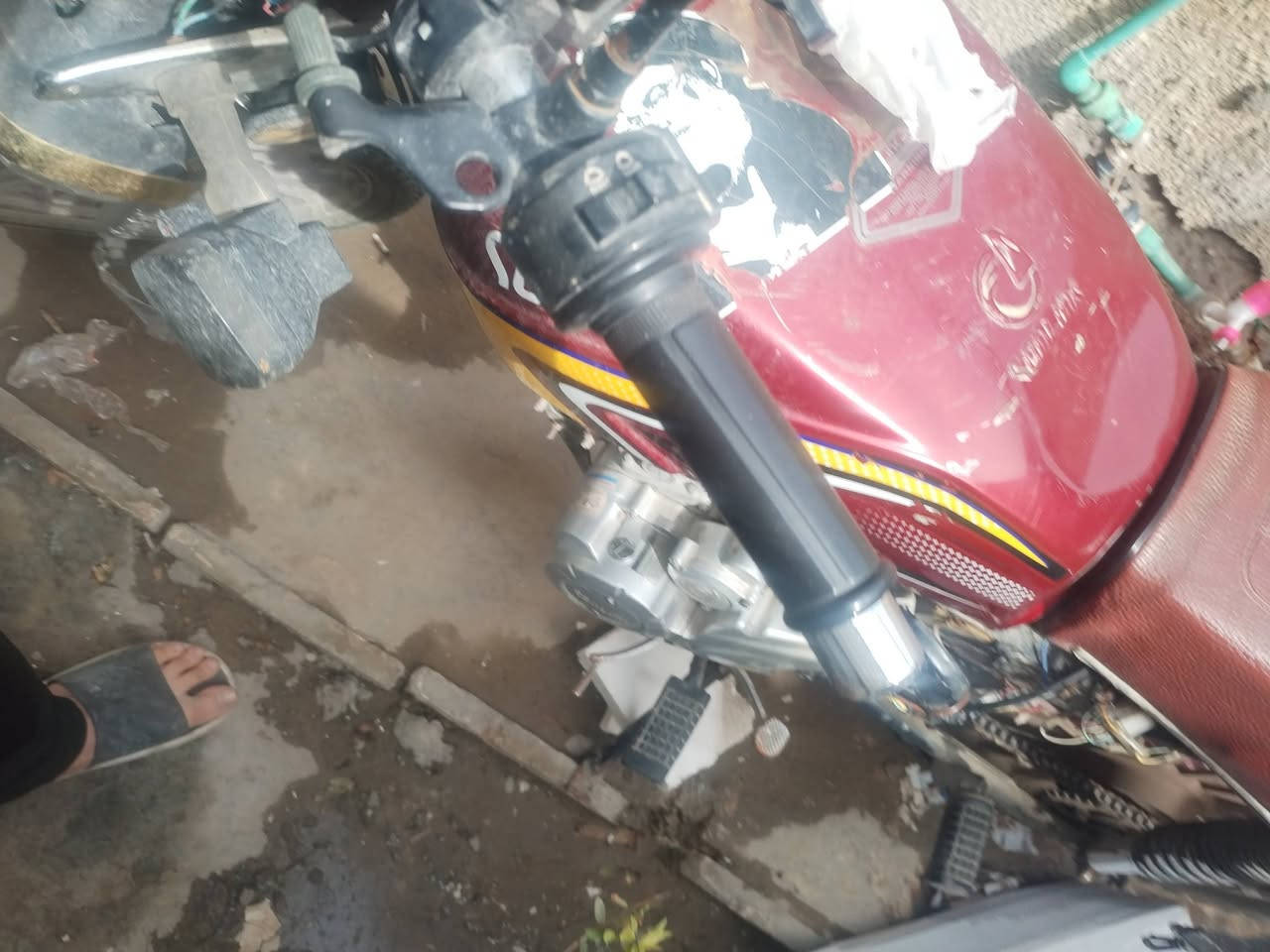 سلام عليكم سونك 2024دراجه نقوصت تكملهم ترجع بلادي دراجه ما يرادله ذاك صرف ومكينههه شلعه معدل وصار فتره ما طالع بيه تجي وشوف 
مكاني بل بياع شهداء 

***********  
سعره 500وبيه مجال
