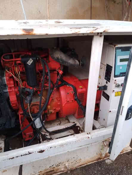 مولد 30كيفي بيركنز نقص سلف شغاله ***********
