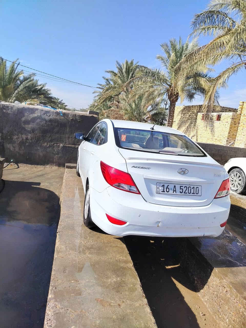 السلام عليكم اكسنت 2016 رقم جديد انكليزي باسمي كير مكينه  مكفولات تبريد شغال نضيفه بيه بس طخه بالبنيد محرك ١٤٠٠
***********
