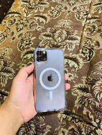 ايفون ١١ برو ماكس • ٦٤ • بطارية ٧٤٪