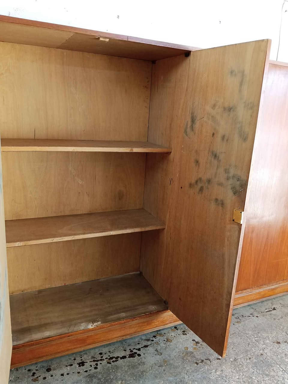 قنصور 5 ابواب نضيف وثقيل السعر 165 للاتصال *********** أو *********** موصل, نينوى
