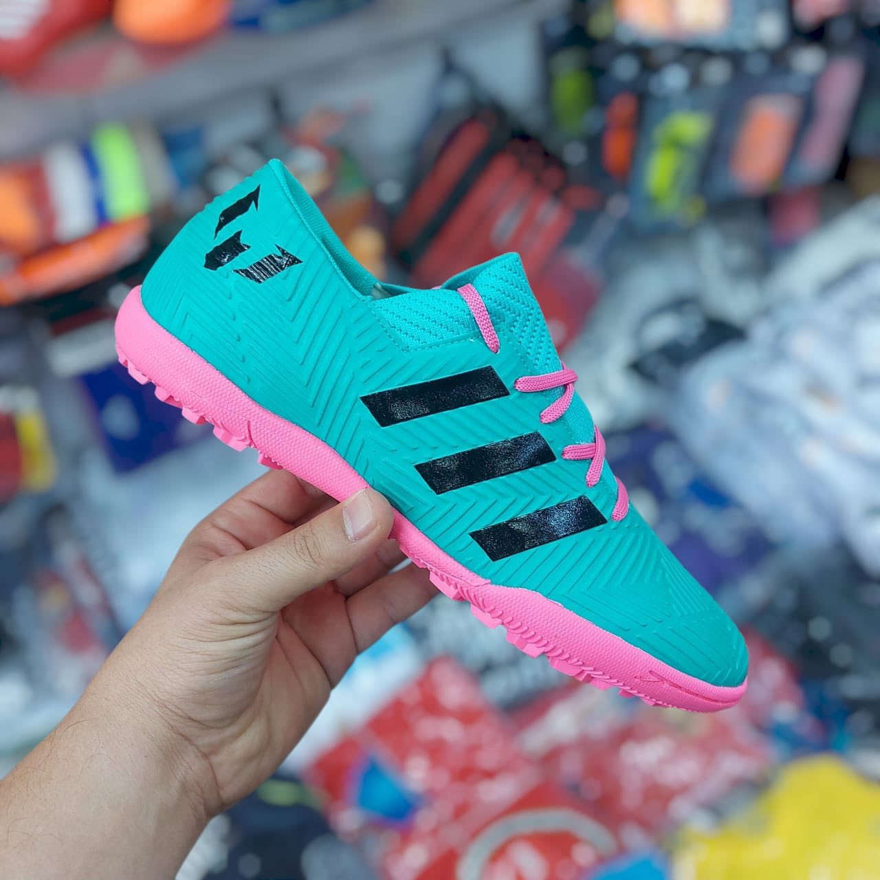 حذاء مسي
‏توصيل مجاني
‏20 الف 
‏قياس 40 41 42 43 44 45 فقط


**إذا كنت صاحب هذا الإعلان وتريد حذفه لأي سبب، رجاءا أرسل رسالة إلى الدعم الفني**