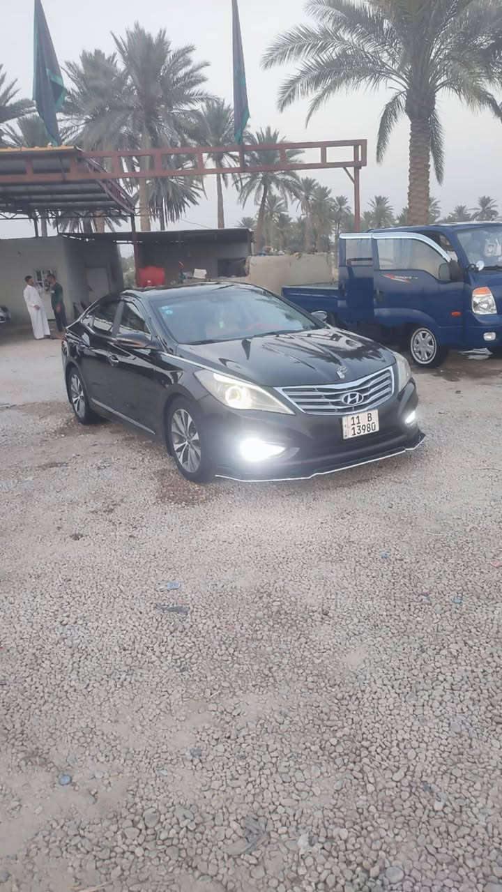 السلام عليكم للبيع ازيرا خليجي كفاله عامه موديل 2012 رقم بغداد دولي باسمي فول مواصفات بنوراما تبريد قطعتين اشاير بلمري تحكمات استيرن مري ترحيب كير ومكينه وحداديه خير من الله لون جوزي السعر 124 وبيها مجال مكاني بابل الحمزه الغربي ***********

