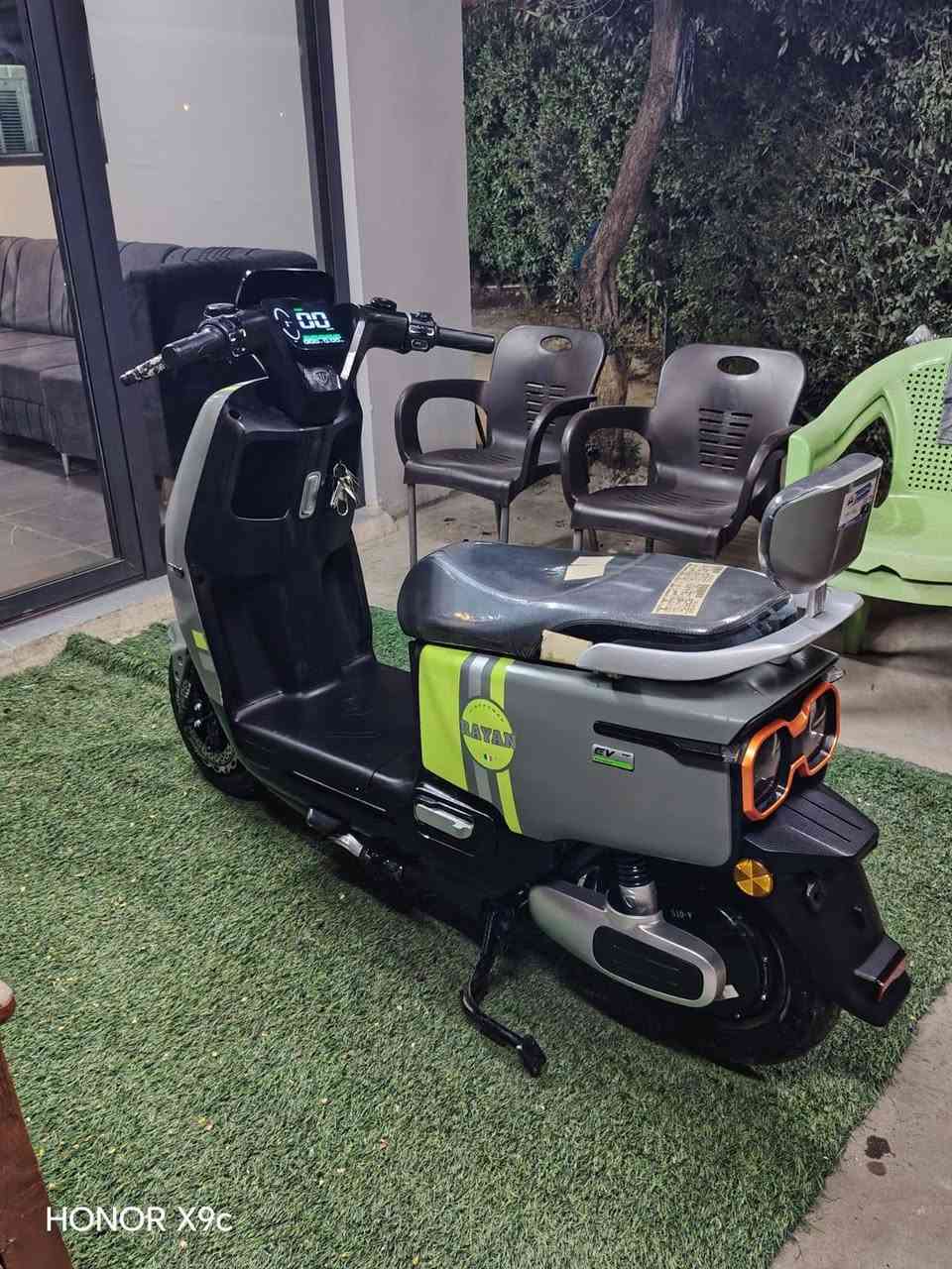 ماطور ريان للبيع شرط بطاريات وملف وكامل الماطور  جديد لوك بي عيب واحد بس الكفر شويه مفطور اخويا الصغير موكعه ومسوي السعر 700 وبي مجال رقمي *********** بي واتساب.
