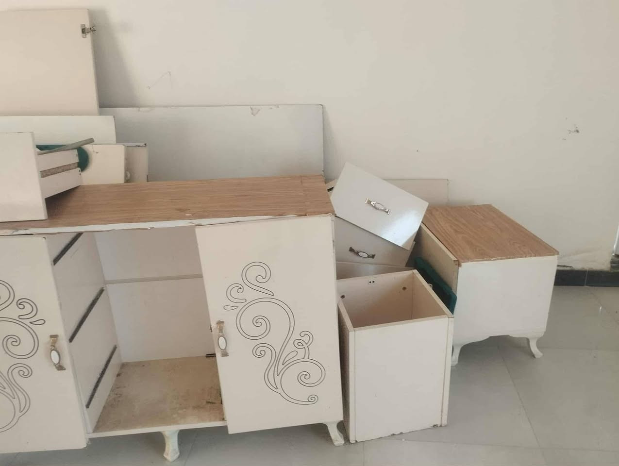 عندي كاونتر تركي وياه ميوزه ثنين السعر خاص شراي تصل مكاني حي السبل  ***********
