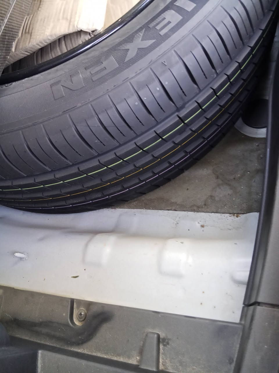 يا الله توسان للبيع موديل 24 رقم بغداد انكليزي كفاله عامه ماشيه 19 أصل بسمي مواصفات  بصمه كراسي كهربائية حساس امامي او خلفي شاشه كامره تشغيل عن بعد بصمات العدد 2 كتلوكات حته كاعياته الاصليه موجود العنوان حله حي الجزائر السعر 222 بيه مجال الشراي يتصل ول مو شراي يرفع المنشور يا الله ***********
